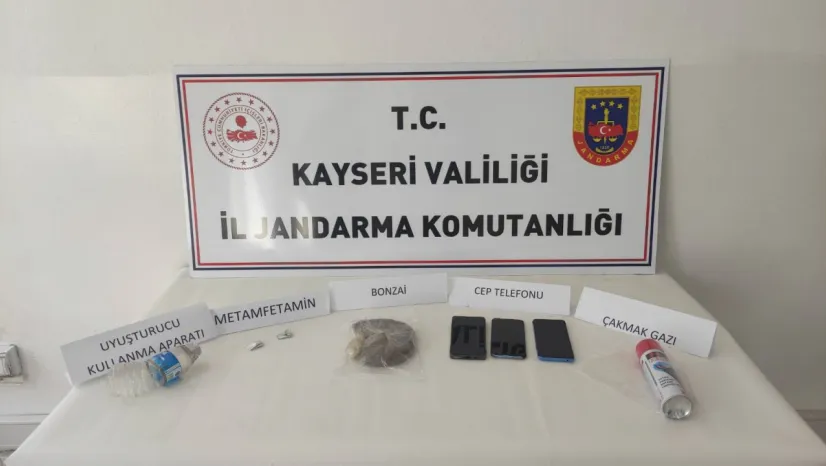 İş yerinde ve aracında uyuşturucu bulunan şüpheli gözaltına alındı