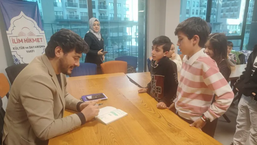 Kayseri'de Bir İlk: Ekrandan Kur'an Eğitimi Öğrencileri Yazarlarla Buluştu!