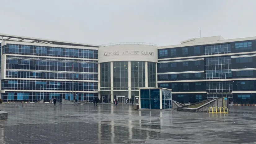 Kayseri'de silahlı kavga nedeniyle açılan davada sanığın yargılanmasına devam edildi