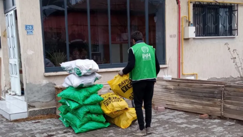 Kayseri İHH, yuvaları ısıtmaya devam ediyor