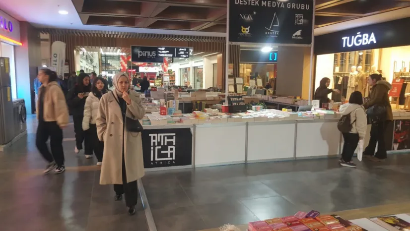 Kayseri'nin Fuar İmajı: AVM'de Kitap Fuarı, Düğün Salonunda Yapı Fuarı