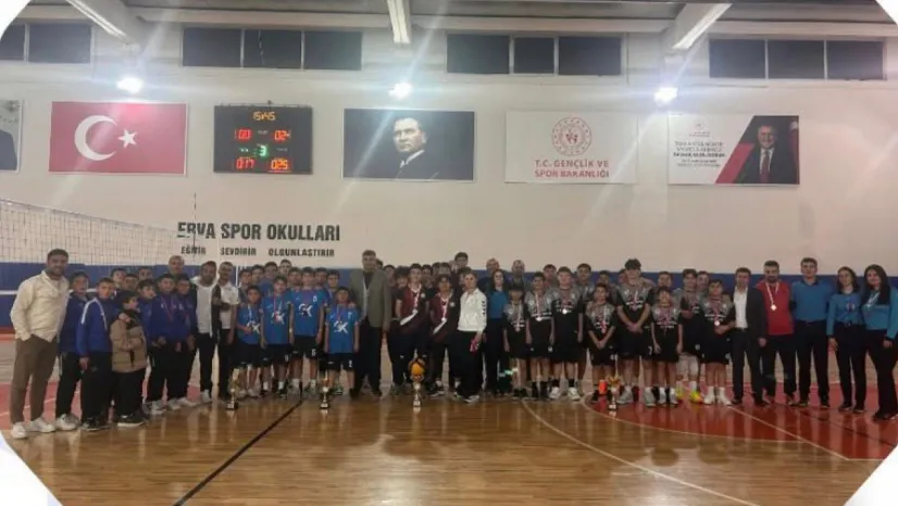 Kayseri Okul Sporları Yıldız Erkekler Voleybol müsabakaları sona erdi