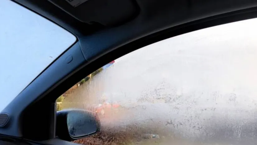Kış aylarında araç camlarında buğulanma: 'Sıcaklık farkları ve çözümleri'
