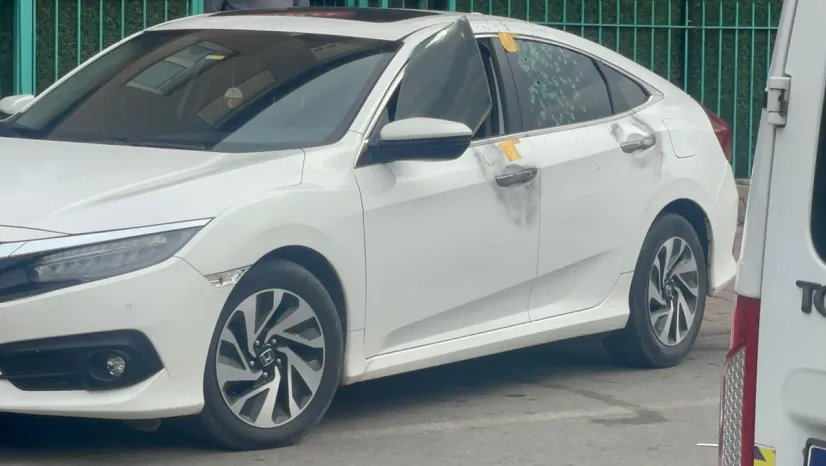 Mahkeme çıkışı husumetlilerine ateş eden şahıs başkasını yaraladı