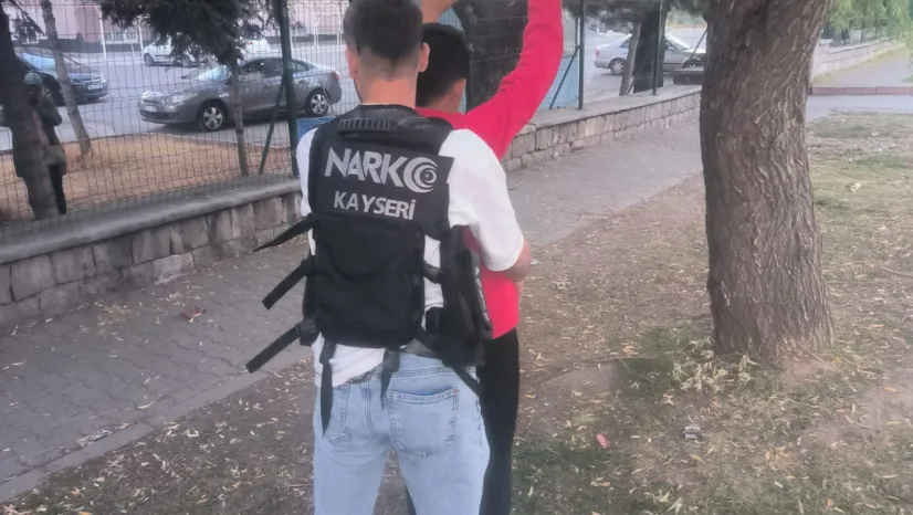 Polis ekiplerinden Narko-Okul uygulaması: 13 kişi sorgulandı