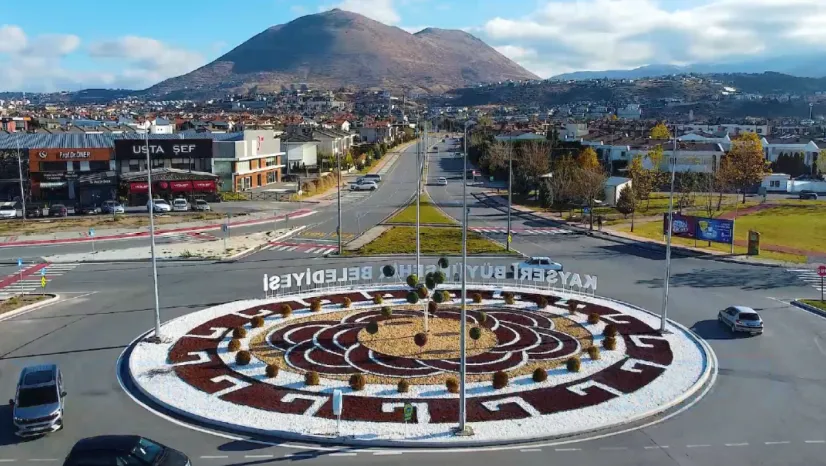 Şehrin kavşaklarına estetik dokunuş