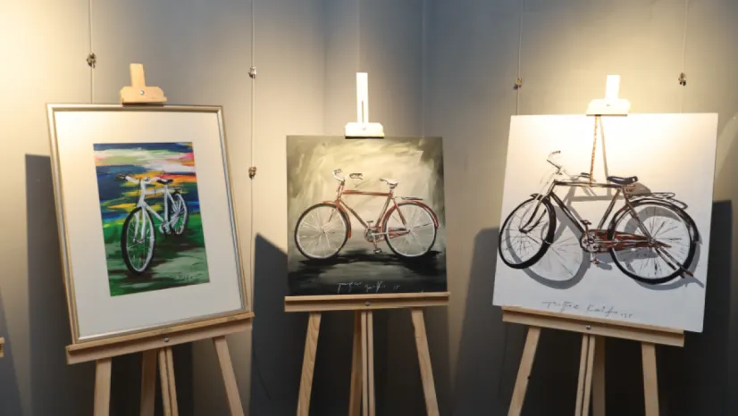 Su Galerisinde Sanat Ve Bisiklet Buluşması