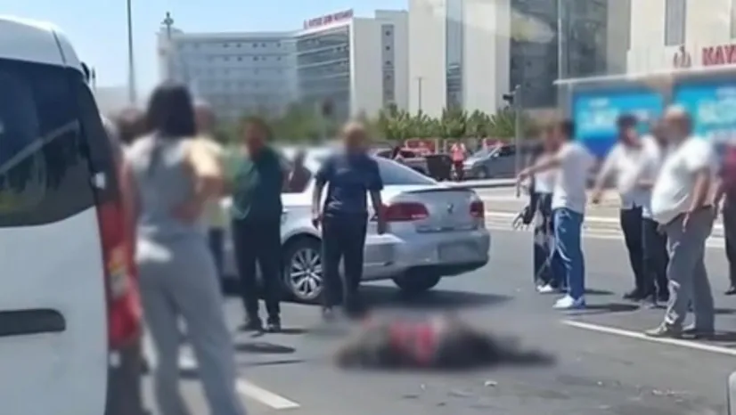 TIR, yayaya çarptı: 1 ölü