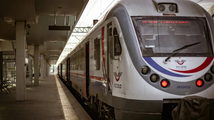 Tren biletlerinde öğretmenlere yüzde 50 indirim uygulanacak