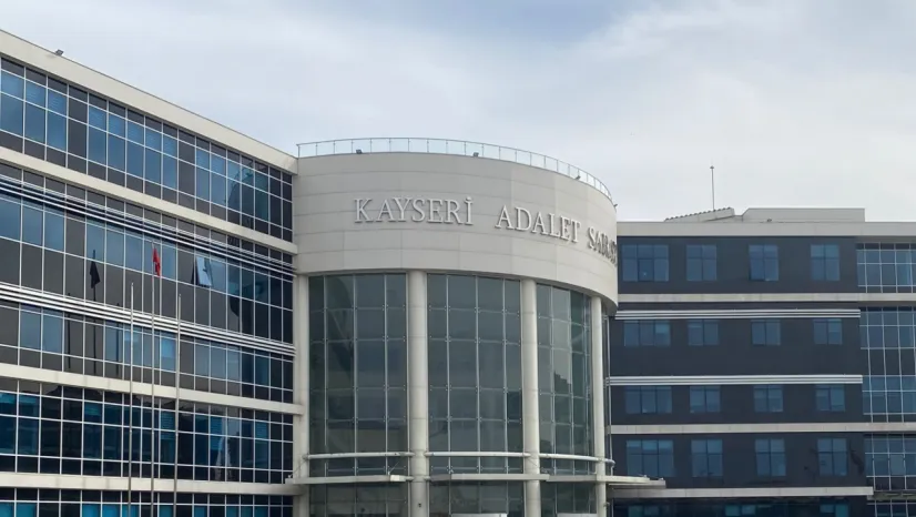 Yabancı uyruklu şahsa yağma ve kasten yaralama suçundan 6 yıl 32 gün hapis