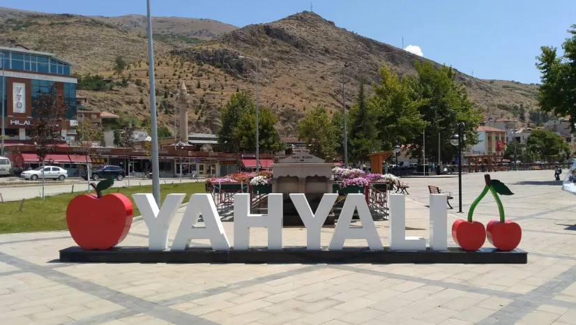 Yahyalı'da Eski Hastane Binası Tartışmasına Belediye'den Yanıt: 'Gerçek dışı''