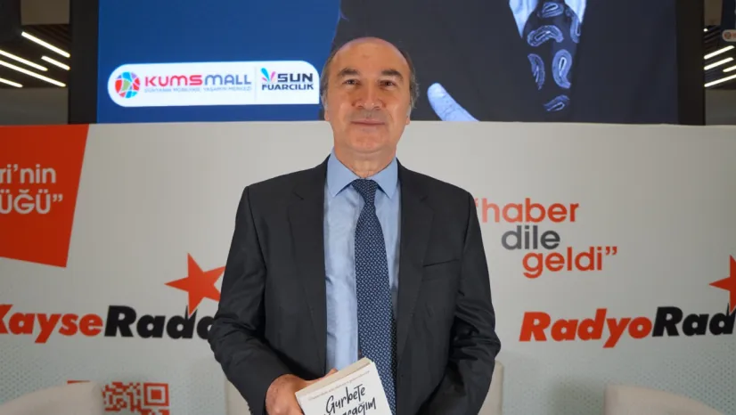 Yazar Recep Bulut, 'Teknolojinin ilerlediği bu çağda, kitapların ilgi görmesi beni memnun ediyor'