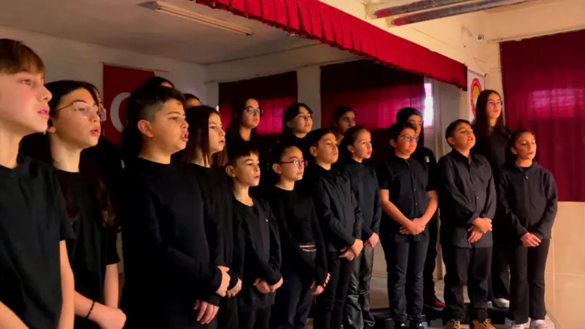 17 Aralık şehitleri minik yüreklerin sesiyle anıldı