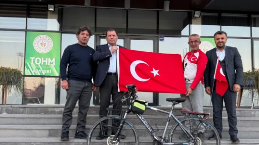 6 Şubat Depremleri için İzmir'den bisikletle yola çıkan Orhan Koltuk Kayseri'de