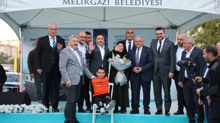 Akıl Küpü Kütüphanesi'nin 16'ncısı Esentepe'de açıldı