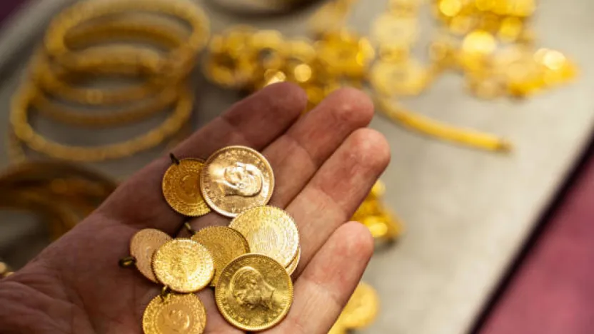 Altın Uçuyor: Gram altın, 5 bin 400 TL ile rekor tazeledi
