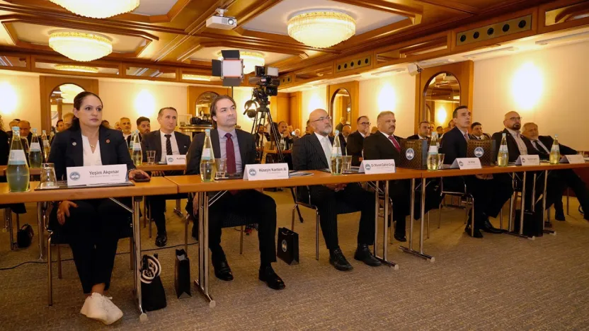 Avrupa'da Kayserili İş İnsanları Buluştu: Yatırım Forumu Köln'de Gerçekleşti