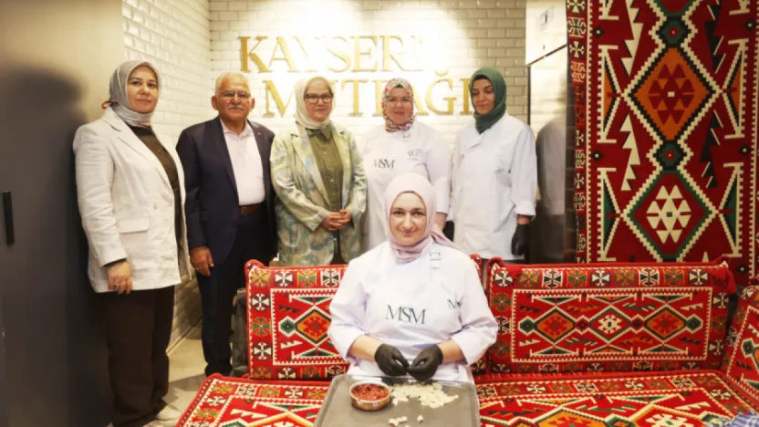 Ayşe Böhürler, Mutfak Sanatları Merkezinde Workshop etkinliğine katıldı