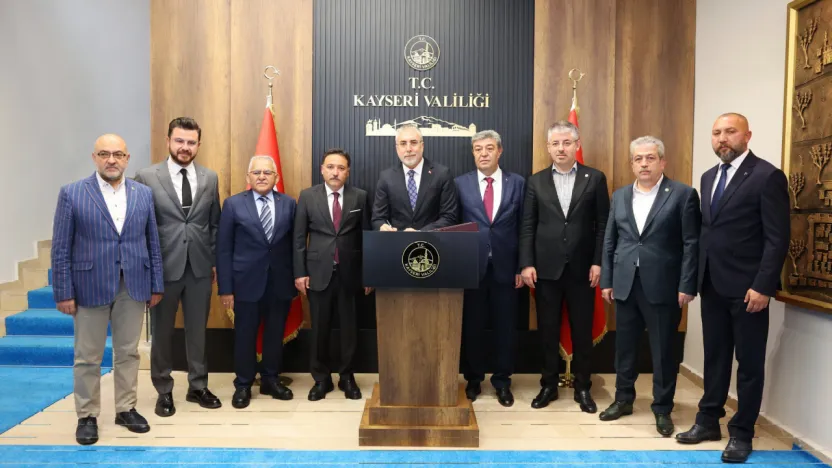 Bakan Işıkhan, Vali Çiçek ile bir araya geldi
