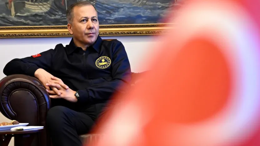 Bakan Yerlikaya, 'Kırmızı bülten ve difizyonla aranan 500 suçluyu ülkemize geri getirdik'