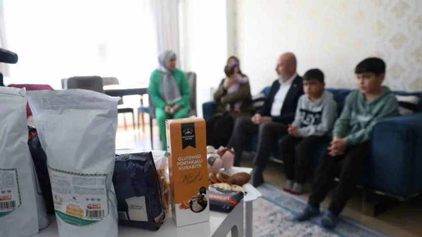 Başkan Çolakbayrakdar: 'Türkiye'de ilklere imza atan çalışmalarla model oluyoruz'