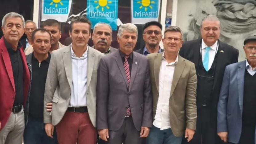 Başkan Şener: 'Pınarbaşı Teşkilatı millet iradesinin güçlü temsilcisi olmaya devam edecek'