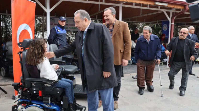 Başkan Yalçın'dan Engelliler Günü Mesajı