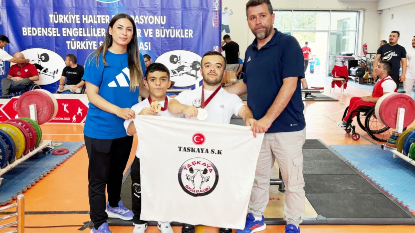 Bedensel engelli halterciler Hasan ve Çağdaş Türkiye Şampiyonu oldu