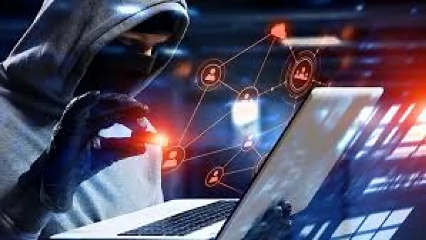 Bilişim Uzmanı Hakan Topuzoğlu'ndan Uyarılar: Herkese Açık WiFi Ağları Tehlikeli!