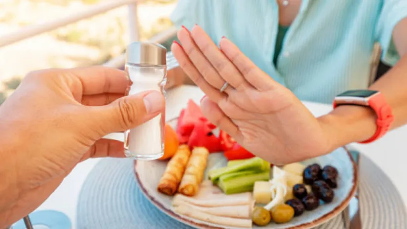Bir çay kaşığı fazlası kalbe zarar: Tuz sessiz tehlike