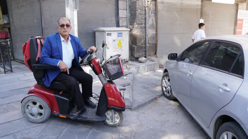 Cami Kebir önündeki engelli rampası ihlallerine tepki