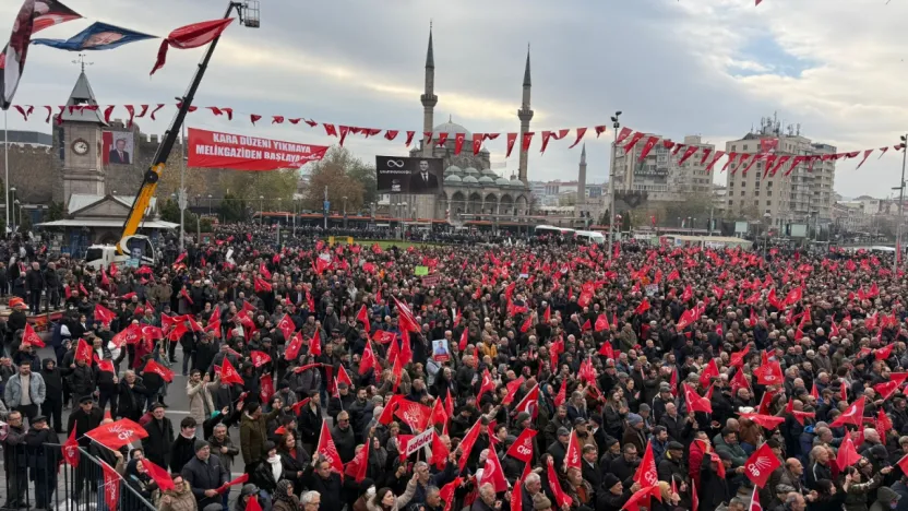 CHP'li Özel 'Bu şehirde 35 yıldır seçimleri kazanamadık, Kayseri'ye kızmadık, eksiği, kusuru kendimizde gördük'