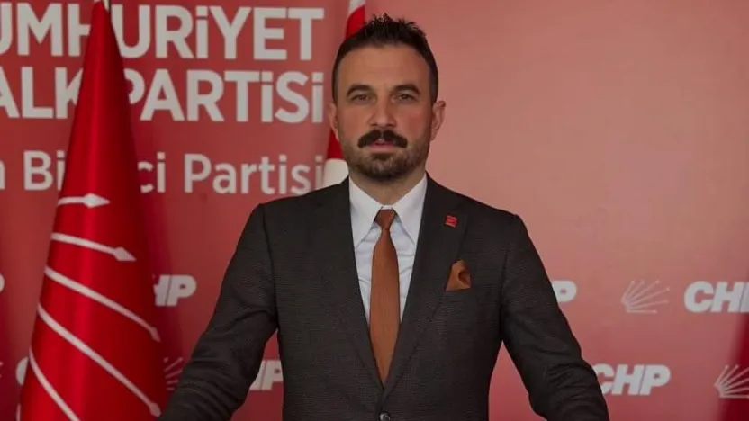 CHP'li Ünalmış, 'Belediye başkanlarımız bir meczubun tek taraflı ifadesiyle gözaltına alınmıştır'
