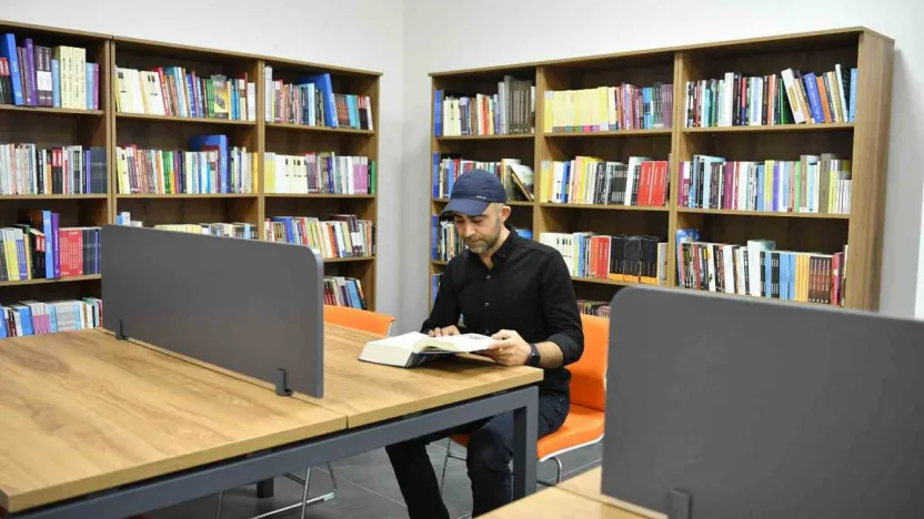 Diş Hastanesi Yeni Ek Binasına Okuma Salonu Kazandırıldı