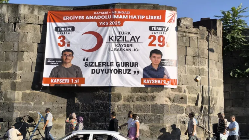 Eğitimci Başkan'dan Kayseri'nin gururu başarılı öğrencilere takdir