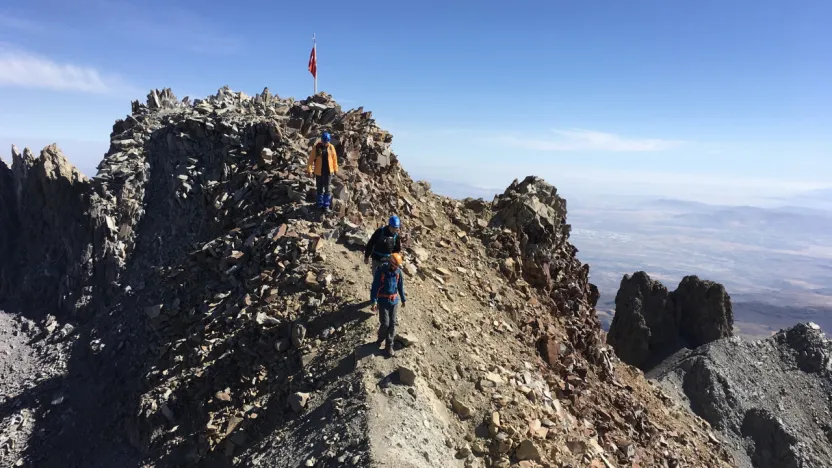 Erciyes Dağı'na tırmanırken 'İlk hata, son hata olabilir!'