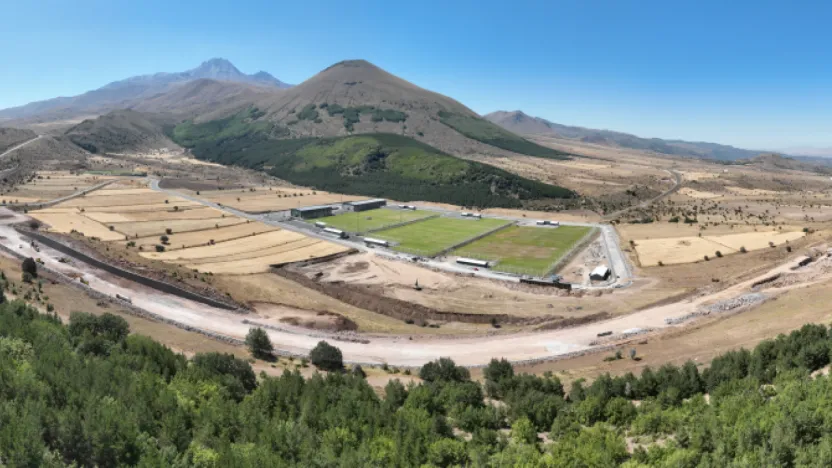 Erciyes'e Uluslararası Standartlarda Yeni Atletizm Pisti Geliyor
