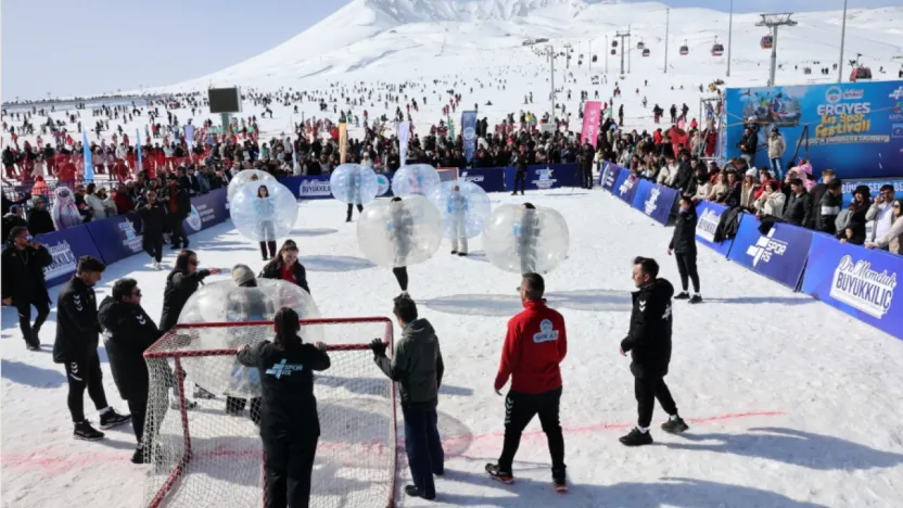 Erciyes Kış Festivali'ne Yoğun Katılım