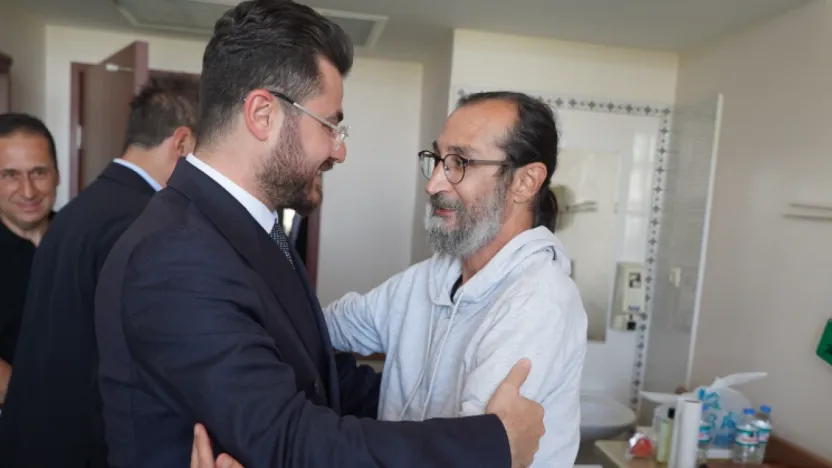 Gazeteci Yusuf Agaşe'ye Geçmiş Olsun Ziyareti
