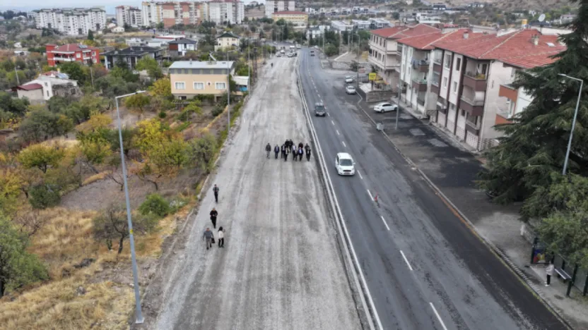 Hacılar Kayseri Caddesi'nde 100 Milyon TL'lik Yol Yenileme Projesi Sona Yaklaşıyor
