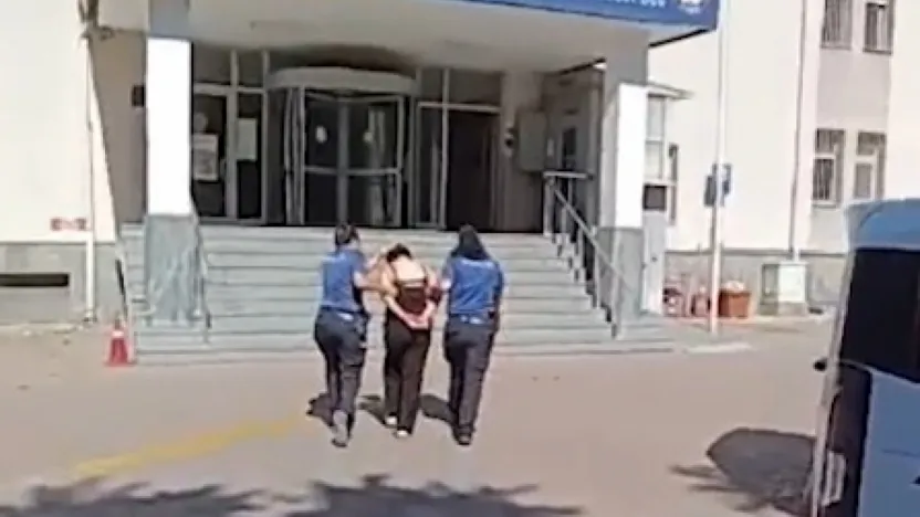 Hırsızlık suçundan 13 yıl hapis cezasıyla aranan şahıs yakalandı