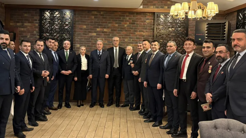 Hulusi Akar Şehit Aileleri ve Gazilerle Buluştu: 'Her Zaman Bir ve Beraberiz'