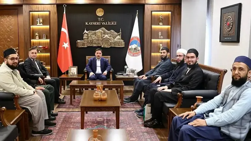 İDDEF'ten Kayseri Valisi'ne Ziyaret: İnsani Yardım Projeleri Ele Alındı