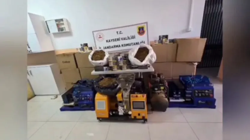 Jandarma ekipleri 130 bin adet makaron ele geçirdi