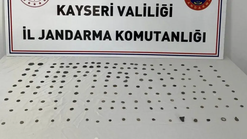 Kayseri'de 181 adet Roma Bizans sikkesi ele geçirildi