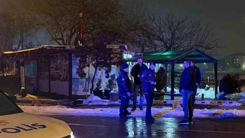 Kayseri'de babasının büfesini kurşunladı
