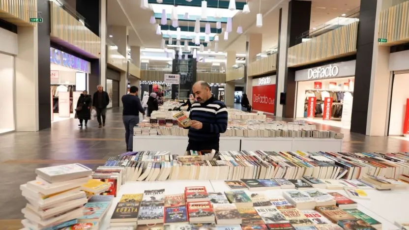 Kayseri'de Kitap Fuarı iptal edilince, Fuara Sanayici İşadamları sahip çıktı