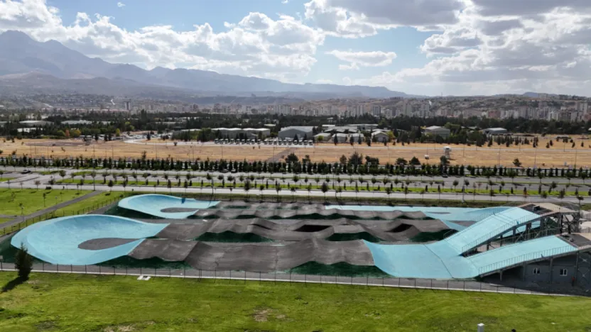 Kayseri'de Yeni Bir Bisiklet Dönemi: BMX Parkuru ve Eğitim Alanı Açılıyor