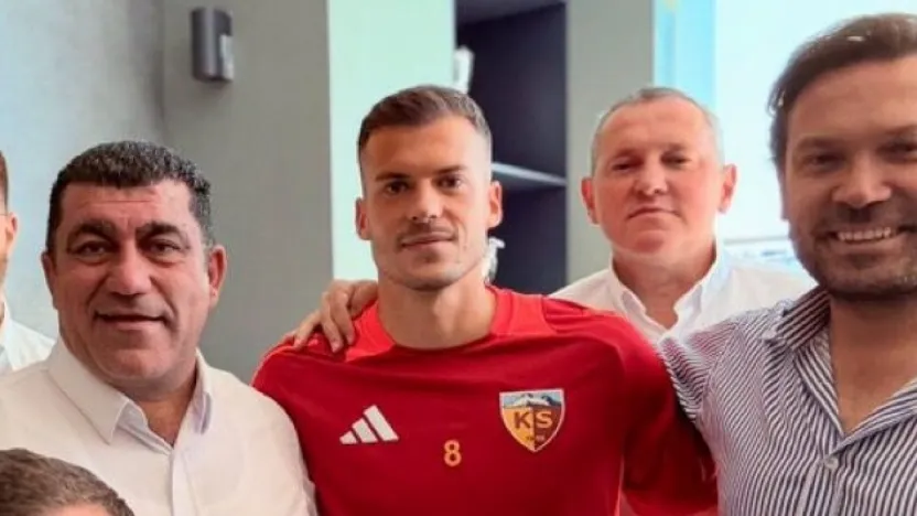 Kayserispor'un son transferi Benes, sağlık kontrolünden geçiyor