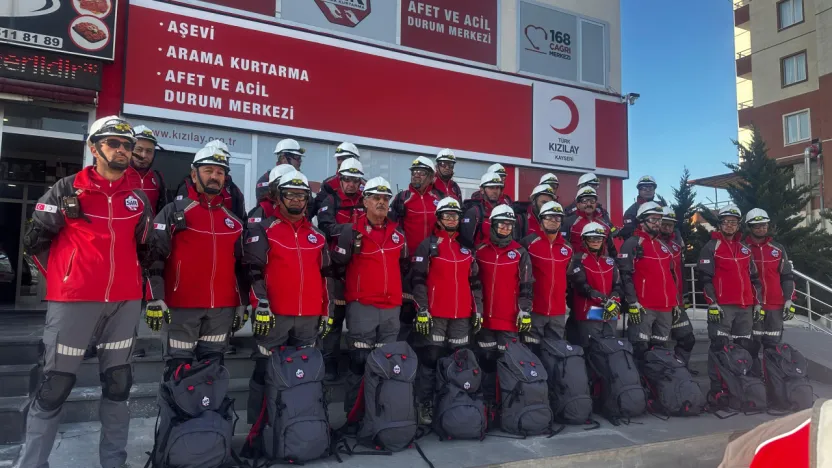 Kızılay Kayseri Şubesi Arama Kurtarma Ekibi Çalışmalara Başladı